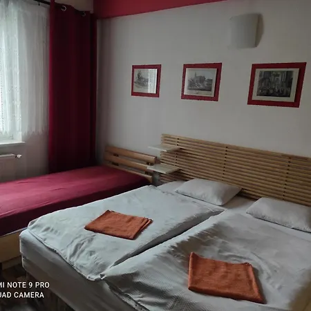 Apartment Red *